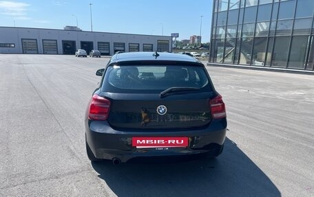 BMW 1 серия, 2013 год, 900 000 рублей, 6 фотография