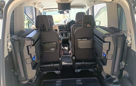 Nissan Serena IV, 2018 год, 2 150 000 рублей, 23 фотография