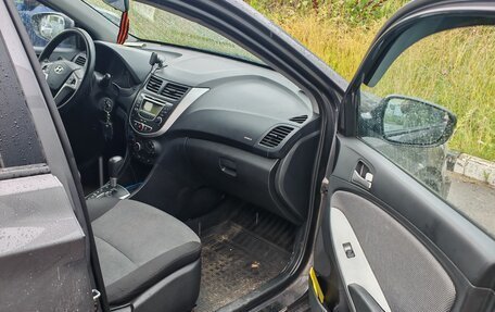 Hyundai Solaris II рестайлинг, 2012 год, 860 000 рублей, 9 фотография