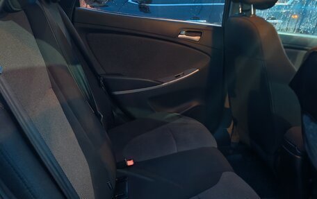 Hyundai Solaris II рестайлинг, 2012 год, 860 000 рублей, 39 фотография