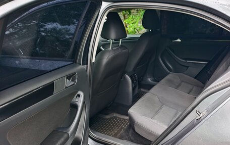 Volkswagen Jetta VI, 2013 год, 1 080 000 рублей, 7 фотография