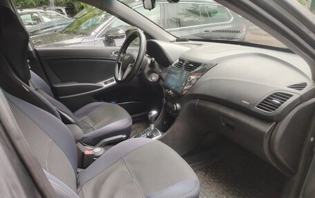 Hyundai Solaris II рестайлинг, 2013 год, 1 000 000 рублей, 6 фотография