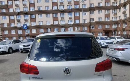 Volkswagen Tiguan I, 2011 год, 770 000 рублей, 2 фотография
