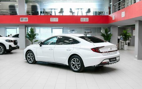 Hyundai Sonata VIII, 2020 год, 2 090 000 рублей, 4 фотография