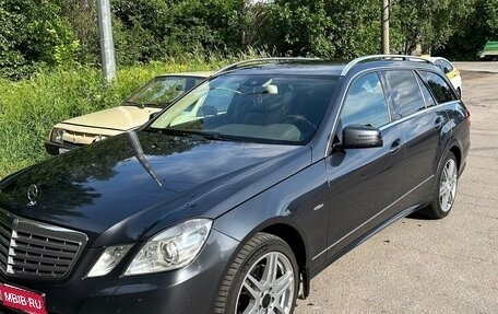 Mercedes-Benz E-Класс, 2010 год, 1 998 000 рублей, 1 фотография