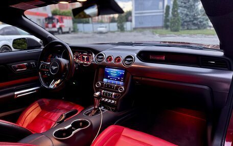 Ford Mustang VI рестайлинг, 2018 год, 3 990 000 рублей, 15 фотография