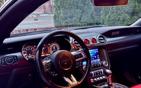Ford Mustang VI рестайлинг, 2018 год, 3 990 000 рублей, 14 фотография