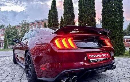 Ford Mustang VI рестайлинг, 2018 год, 3 990 000 рублей, 10 фотография