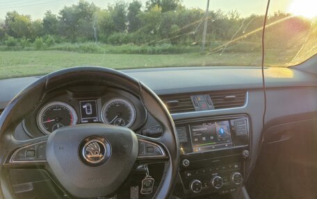 Skoda Octavia, 2017 год, 1 500 000 рублей, 7 фотография
