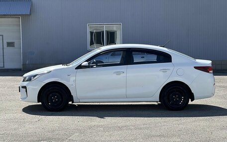KIA Rio IV, 2018 год, 872 870 рублей, 8 фотография