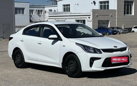 KIA Rio IV, 2018 год, 872 870 рублей, 3 фотография