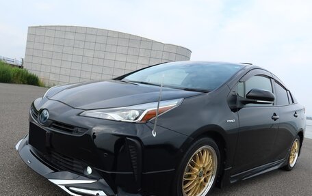 Toyota Prius IV XW50, 2023 год, 1 516 000 рублей, 3 фотография