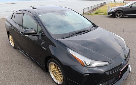 Toyota Prius IV XW50, 2023 год, 1 516 000 рублей, 7 фотография