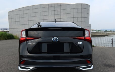 Toyota Prius IV XW50, 2023 год, 1 516 000 рублей, 11 фотография