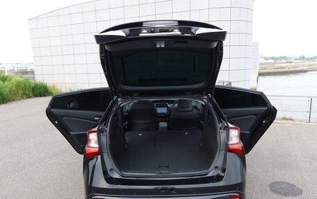 Toyota Prius IV XW50, 2023 год, 1 516 000 рублей, 12 фотография