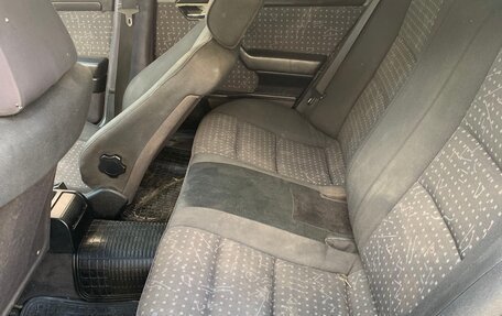 Mercedes-Benz C-Класс, 1994 год, 165 000 рублей, 6 фотография