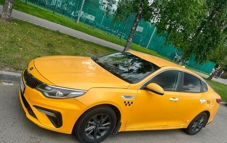 KIA Optima IV, 2018 год, 900 000 рублей, 2 фотография