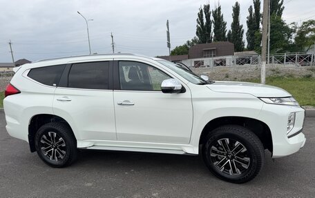 Mitsubishi Montero Sport, 2023 год, 4 999 000 рублей, 4 фотография