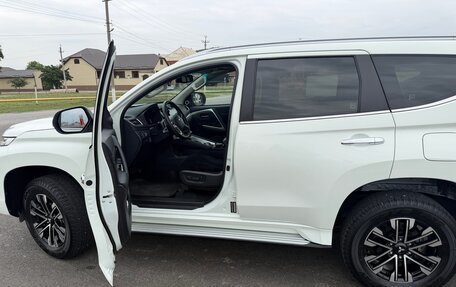 Mitsubishi Montero Sport, 2023 год, 4 999 000 рублей, 11 фотография