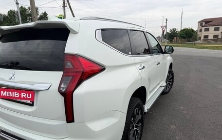 Mitsubishi Montero Sport, 2023 год, 4 999 000 рублей, 6 фотография
