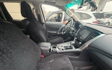 Mitsubishi Montero Sport, 2023 год, 4 999 000 рублей, 14 фотография