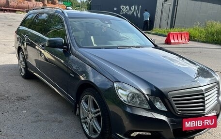 Mercedes-Benz E-Класс, 2010 год, 1 998 000 рублей, 2 фотография