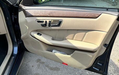 Mercedes-Benz E-Класс, 2010 год, 1 998 000 рублей, 5 фотография