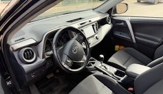Toyota RAV4, 2019 год, 2 600 000 рублей, 13 фотография