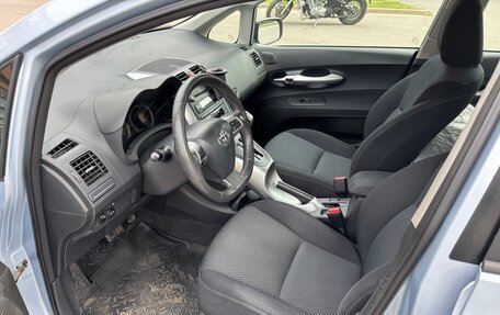 Toyota Auris II, 2011 год, 925 000 рублей, 10 фотография