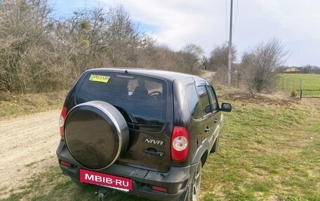 Chevrolet Niva I рестайлинг, 2012 год, 510 000 рублей, 3 фотография