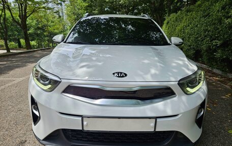 KIA Stonic, 2020 год, 1 249 000 рублей, 2 фотография