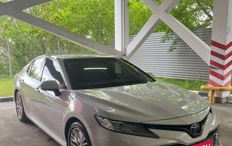 Toyota Camry, 2018 год, 2 450 000 рублей, 1 фотография