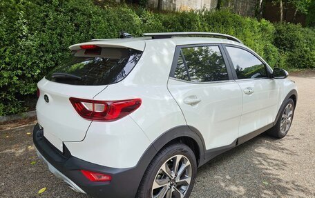 KIA Stonic, 2020 год, 1 249 000 рублей, 6 фотография