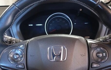 Honda Vezel, 2018 год, 2 000 000 рублей, 12 фотография
