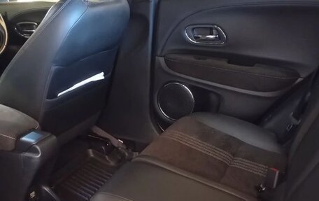 Honda Vezel, 2018 год, 2 000 000 рублей, 7 фотография