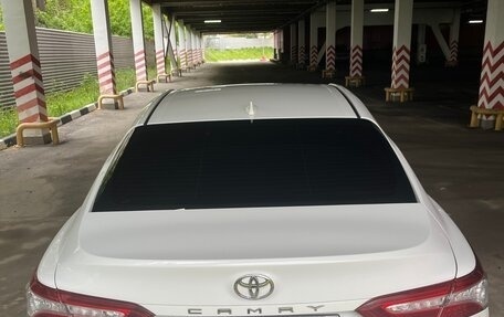 Toyota Camry, 2018 год, 2 450 000 рублей, 17 фотография