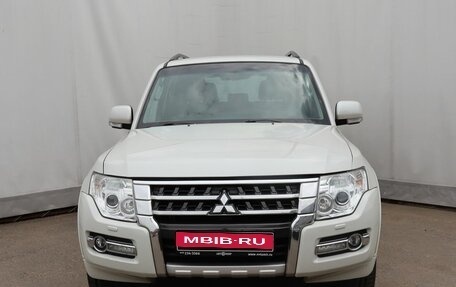 Mitsubishi Pajero IV, 2014 год, 2 649 000 рублей, 2 фотография