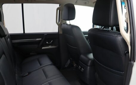 Mitsubishi Pajero IV, 2014 год, 2 649 000 рублей, 24 фотография