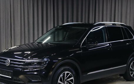 Volkswagen Tiguan II, 2018 год, 2 199 000 рублей, 1 фотография