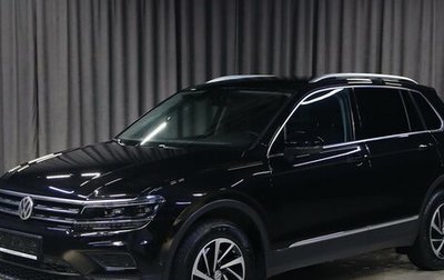 Volkswagen Tiguan II, 2018 год, 2 199 000 рублей, 1 фотография