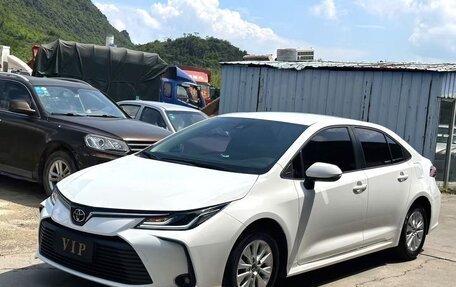 Toyota Corolla, 2022 год, 1 680 000 рублей, 2 фотография