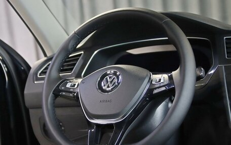 Volkswagen Tiguan II, 2018 год, 2 199 000 рублей, 9 фотография