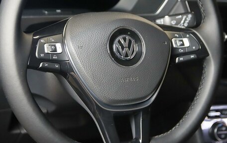 Volkswagen Tiguan II, 2018 год, 2 199 000 рублей, 13 фотография