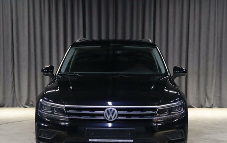 Volkswagen Tiguan II, 2018 год, 2 199 000 рублей, 14 фотография