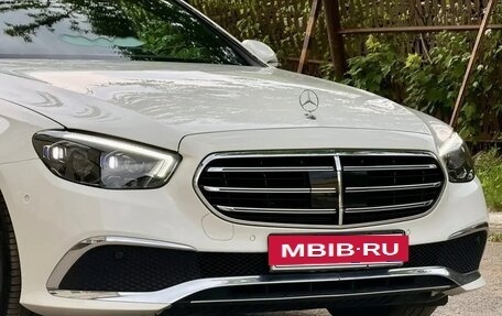 Mercedes-Benz E-Класс, 2021 год, 4 200 000 рублей, 8 фотография