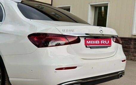 Mercedes-Benz E-Класс, 2021 год, 4 200 000 рублей, 13 фотография