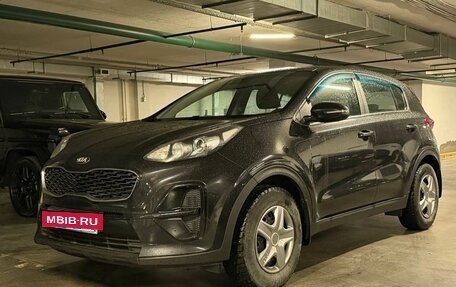 KIA Sportage IV рестайлинг, 2019 год, 2 100 000 рублей, 5 фотография