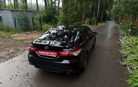 Toyota Camry, 2021 год, 2 900 000 рублей, 15 фотография