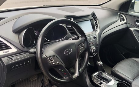 Hyundai Santa Fe III рестайлинг, 2017 год, 1 990 000 рублей, 10 фотография
