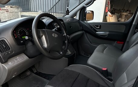 Hyundai Grand Starex Grand Starex I рестайлинг 2, 2008 год, 950 000 рублей, 4 фотография